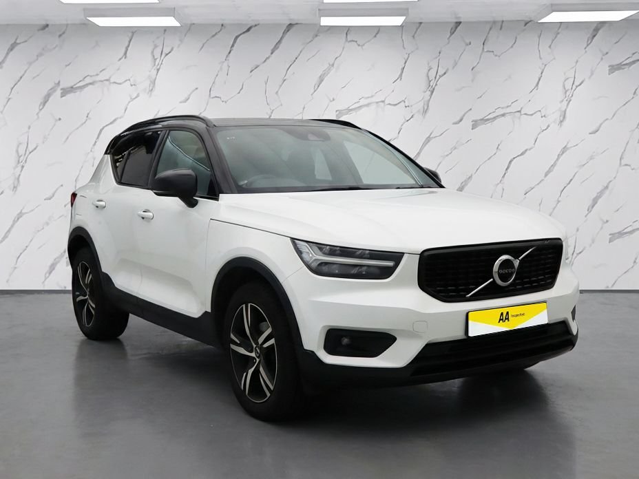 Used Volvo XC40 2019 for sale - 78017228: Photo 2