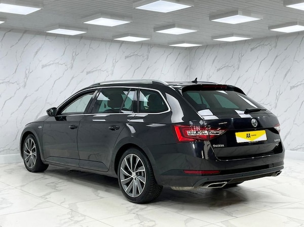 Used Skoda Superb 2018 for sale - 76098262: Photo 9