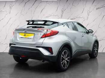 Used Toyota C-HR 2018 for sale - 77667269: Photo