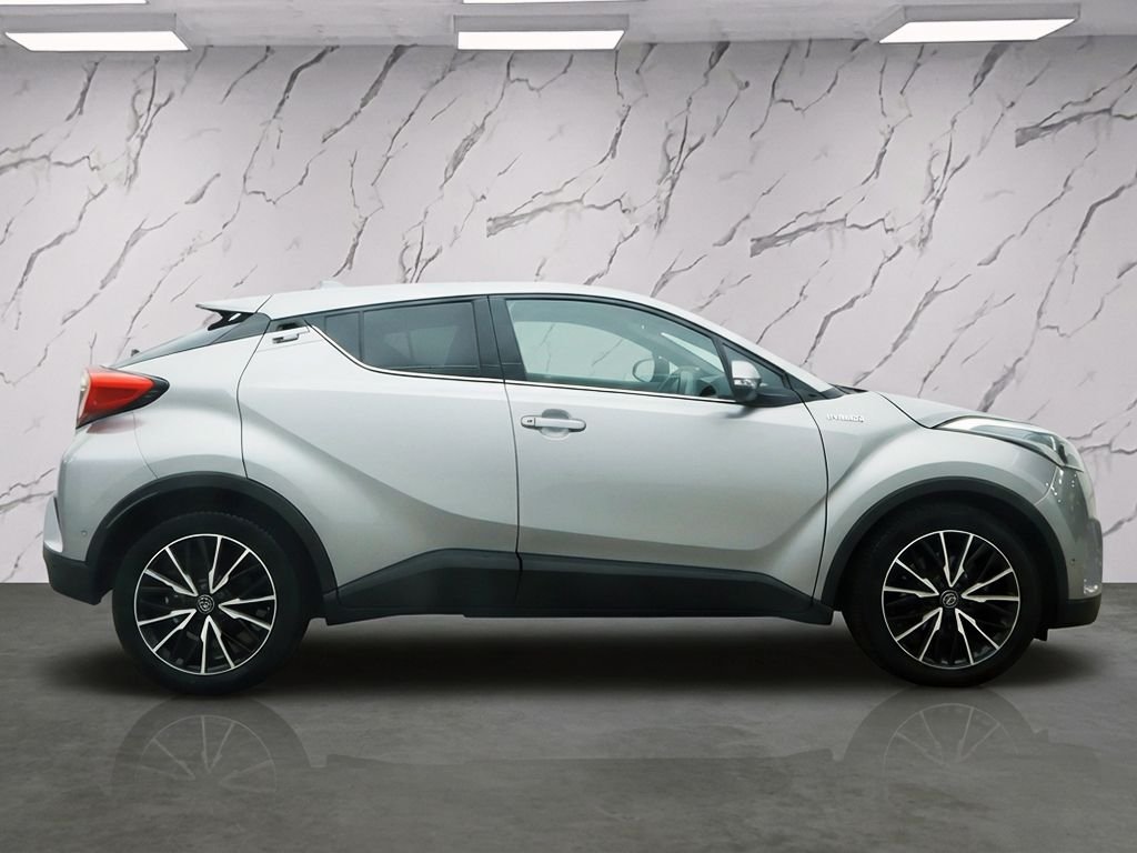 Used Toyota C-HR 2018 for sale - 77667269: Photo 5