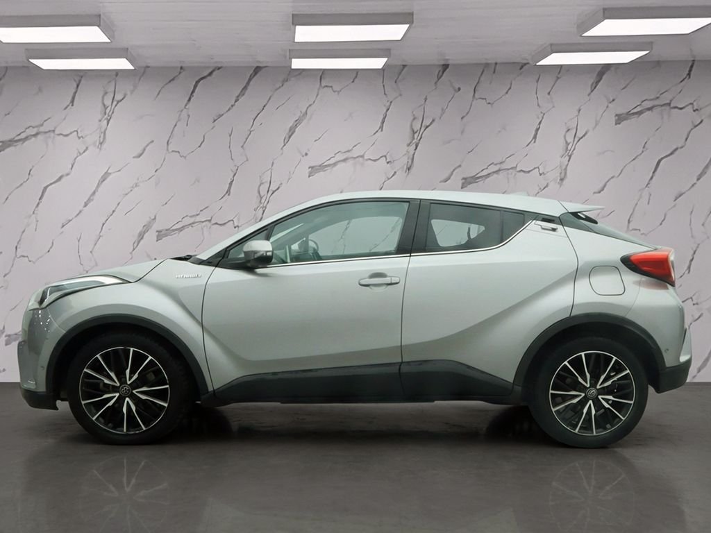 Used Toyota C-HR 2018 for sale - 77667269: Photo 6