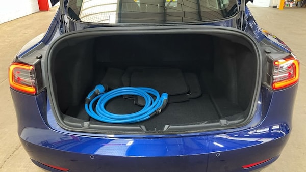 Used Tesla Model 3 2020 for sale - 76223782: Photo 11