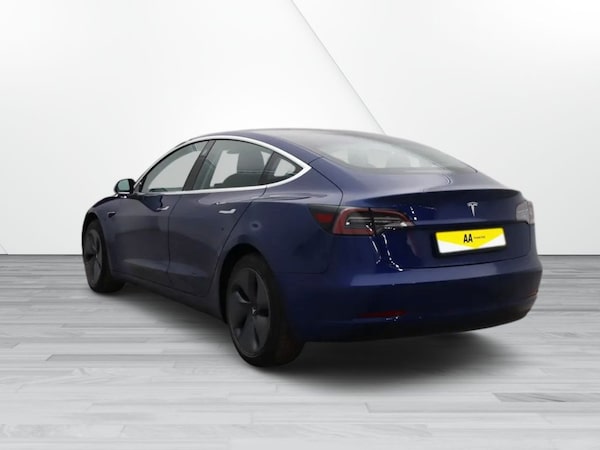 Used Tesla Model 3 2020 for sale - 76223782: Photo 3