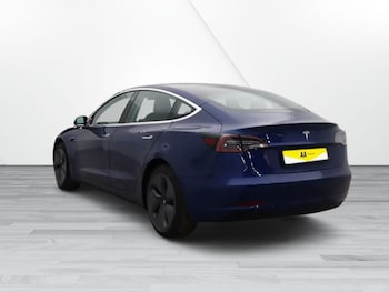Used Tesla Model 3 2020 for sale - 76223782: Photo 3