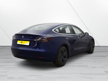 Used Tesla Model 3 2020 for sale - 76223782: Photo 4