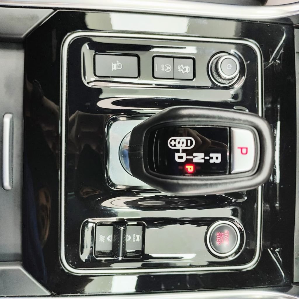 Used Jaguar XE 2021 for sale - 78002905: Photo 28