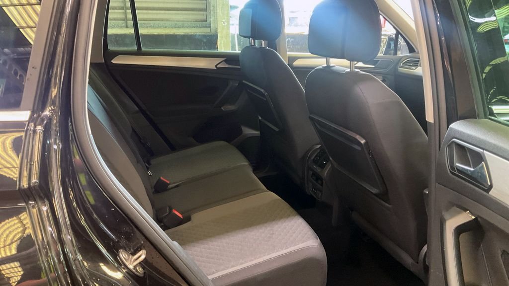 Used Volkswagen Tiguan 2018 for sale - 76163409: Photo 11