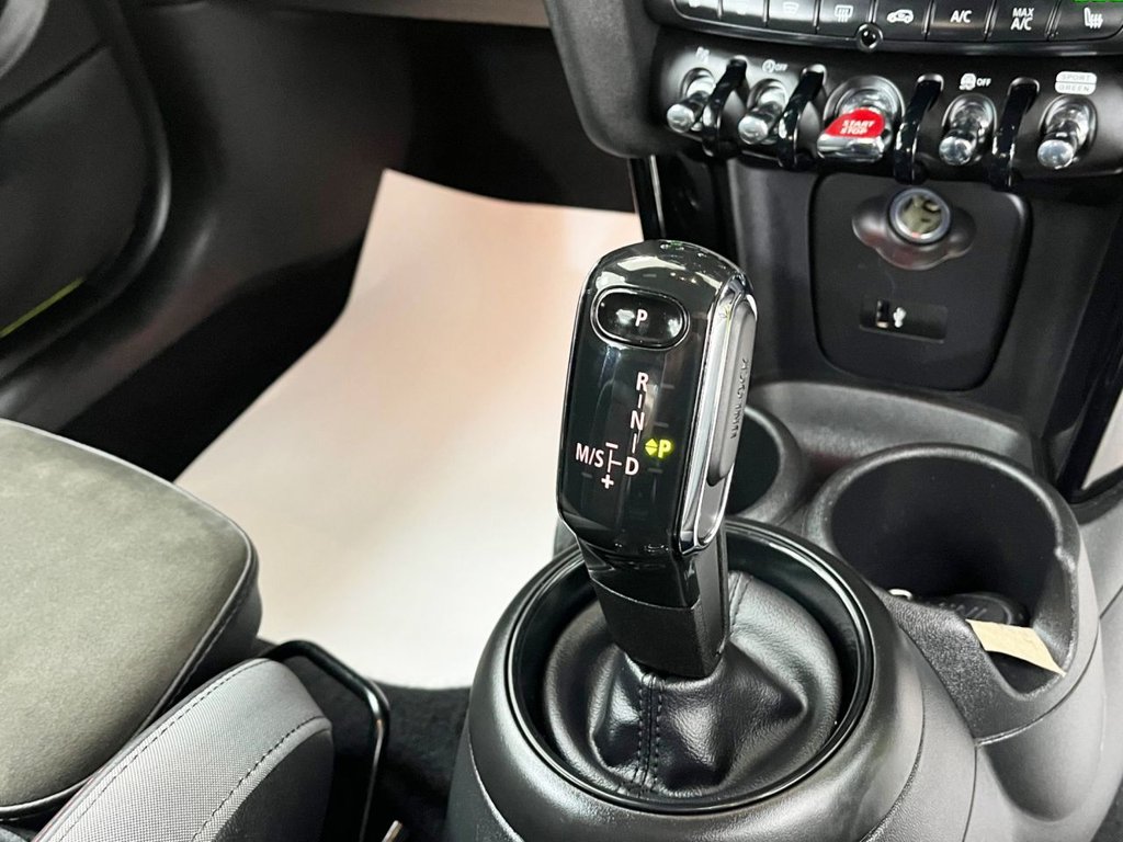 Used MINI Convertible 2021 for sale - 76312880: Photo 26