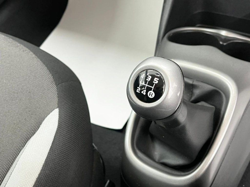 Used Toyota AYGO 2014 for sale - 77436498: Photo 17