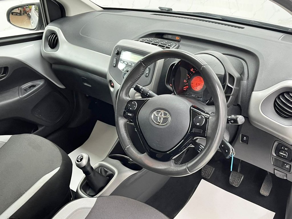 Used Toyota AYGO 2014 for sale - 77436498: Photo 21