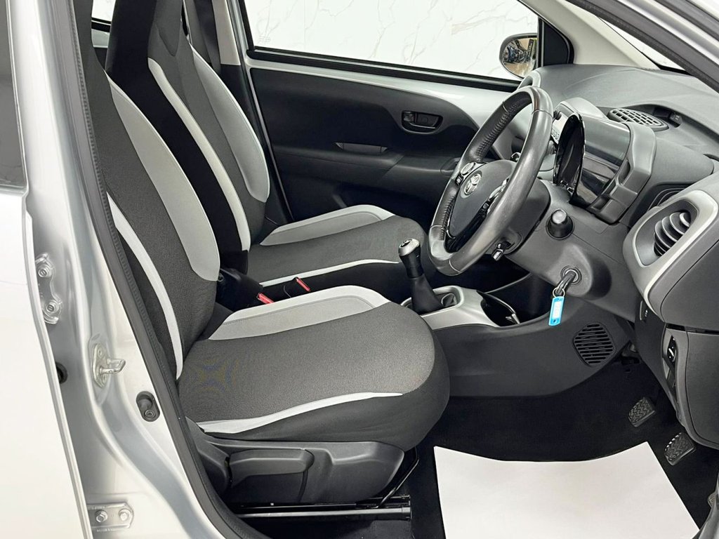 Used Toyota AYGO 2014 for sale - 77436498: Photo 22