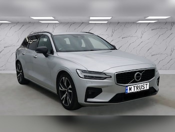 Used Volvo V60 2020 for sale - 78582819: Photo