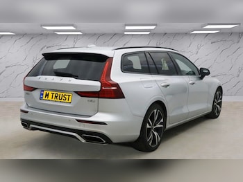 Used Volvo V60 2020 for sale - 78582819: Photo
