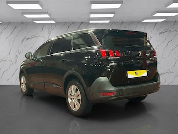 Used Peugeot 5008 2018 for sale - 77213004: Photo
