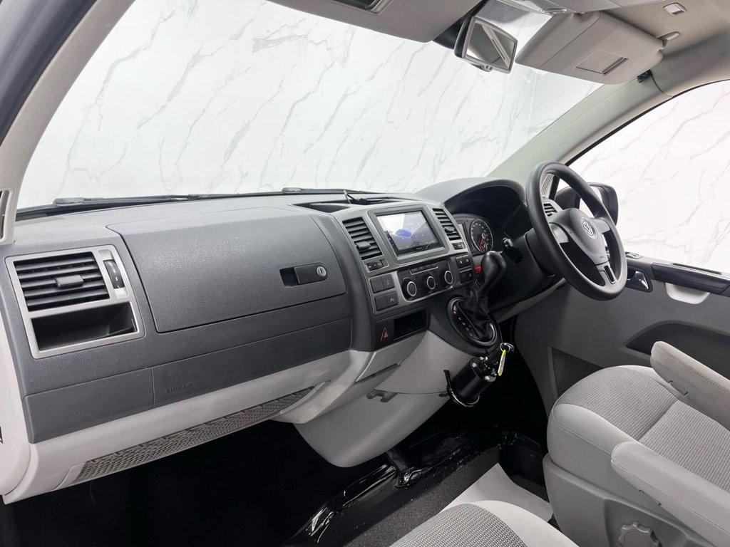 Used Volkswagen Transporter Shuttle 2016 for sale - 76118674: Photo 15