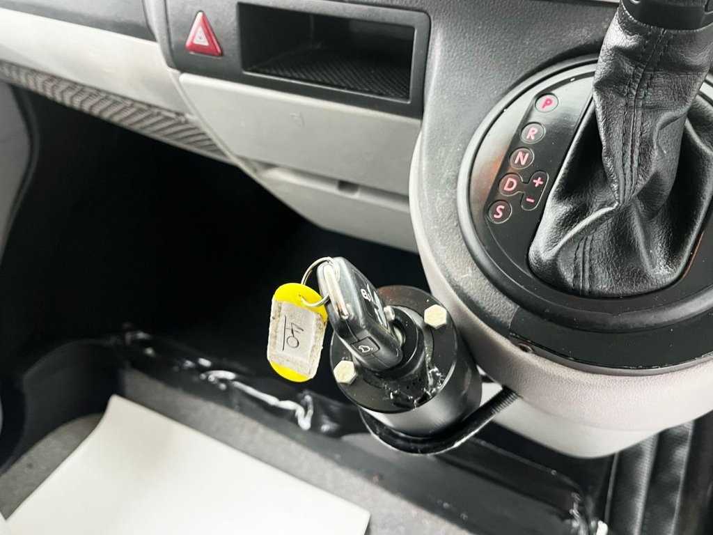 Used Volkswagen Transporter Shuttle 2016 for sale - 76118674: Photo 19