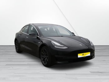 Used Tesla Model 3 2020 for sale - 76147663: Photo 2