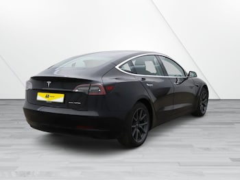 Used Tesla Model 3 2020 for sale - 76147663: Photo 4
