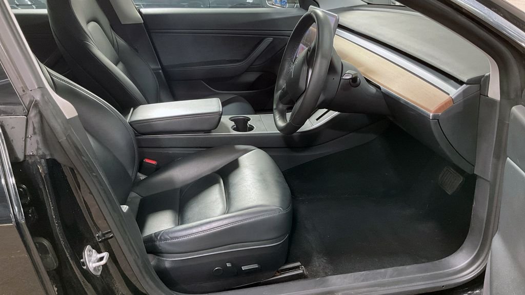 Used Tesla Model 3 2020 for sale - 76147663: Photo 9