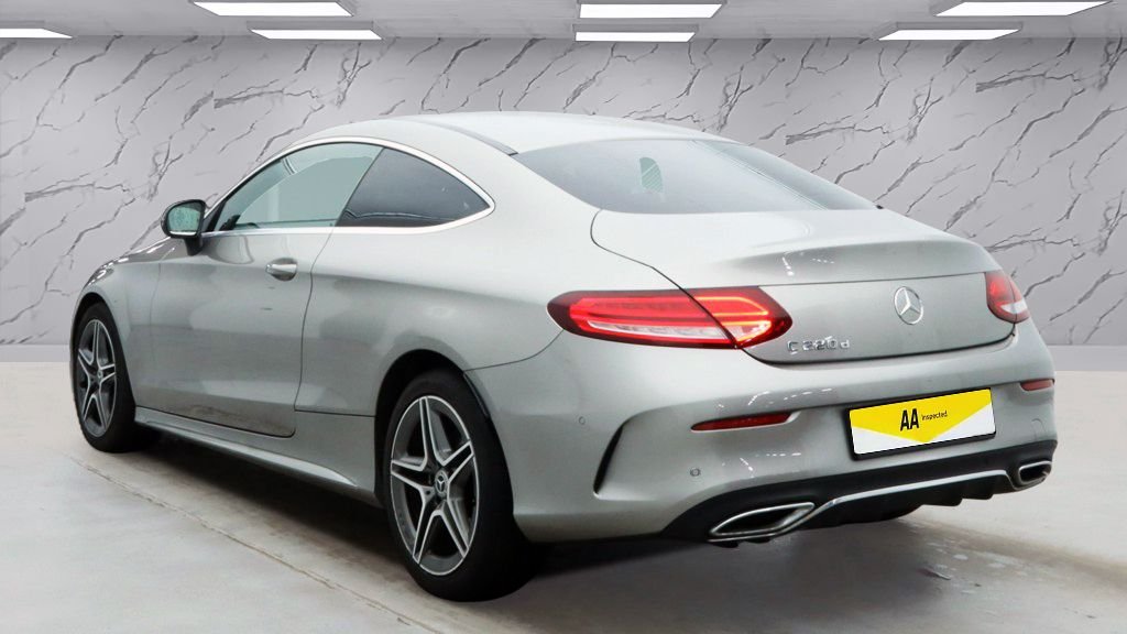 Used Mercedes-Benz C Class 2018 for sale - 77464361: Photo 3