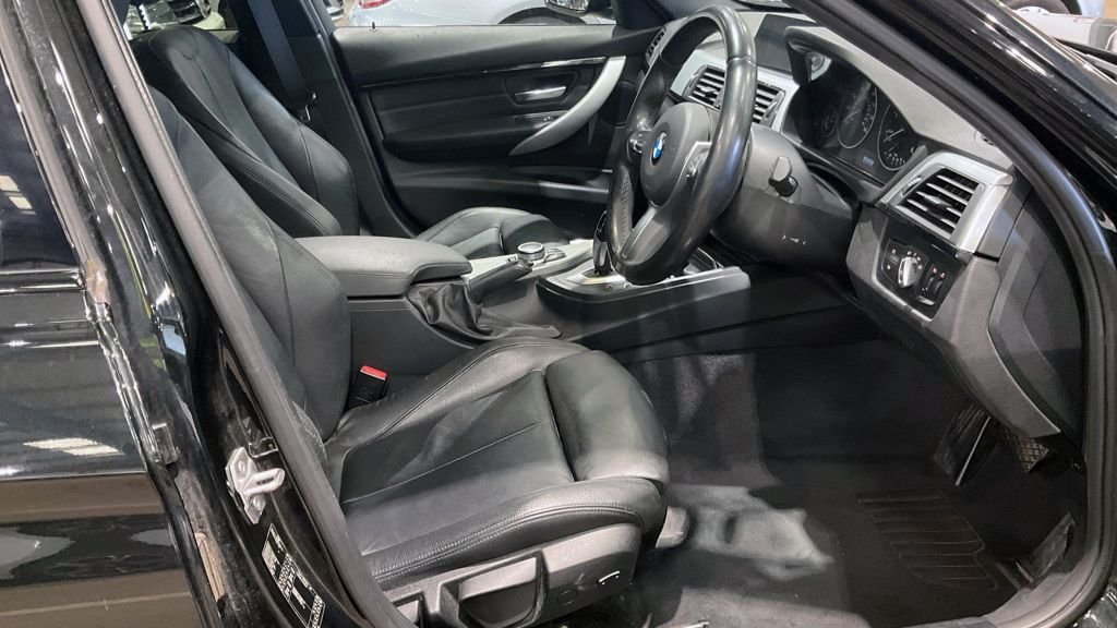 Used BMW 3 Series 2019 for sale - 76203502: Photo 10