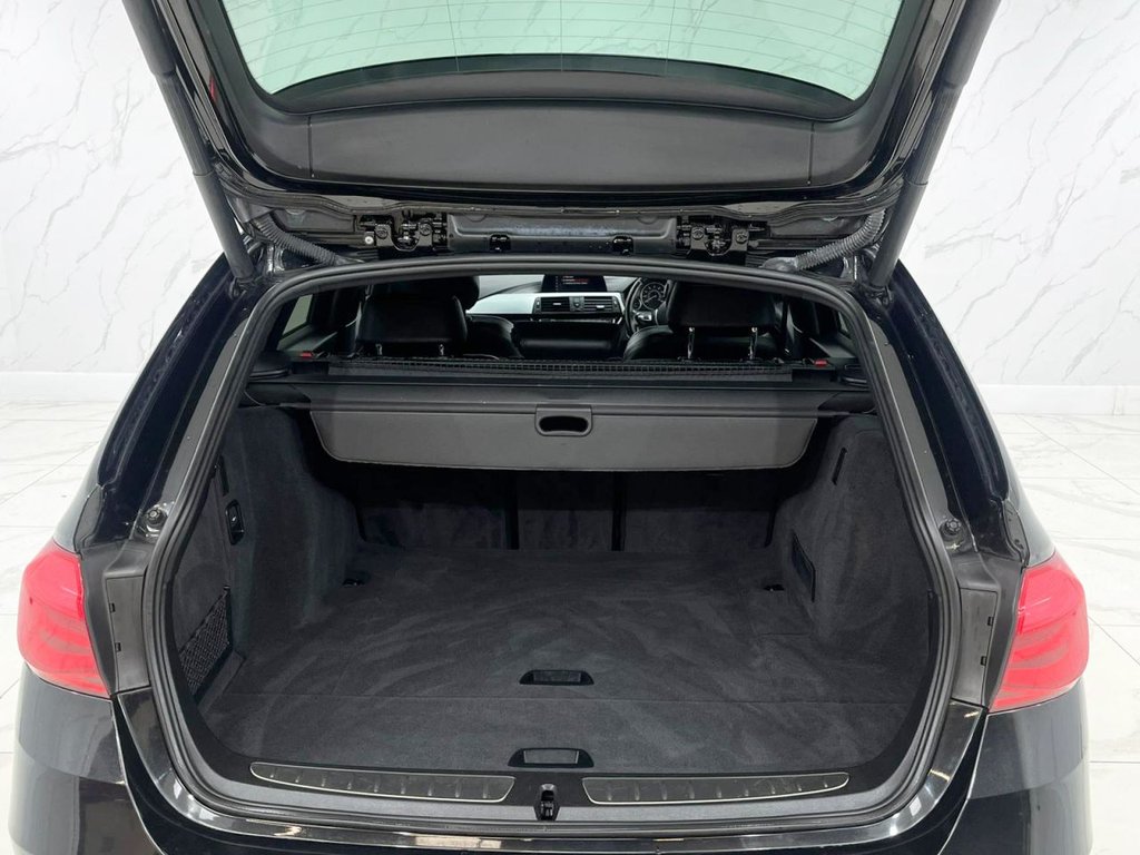 Used BMW 3 Series 2019 for sale - 76203502: Photo 32