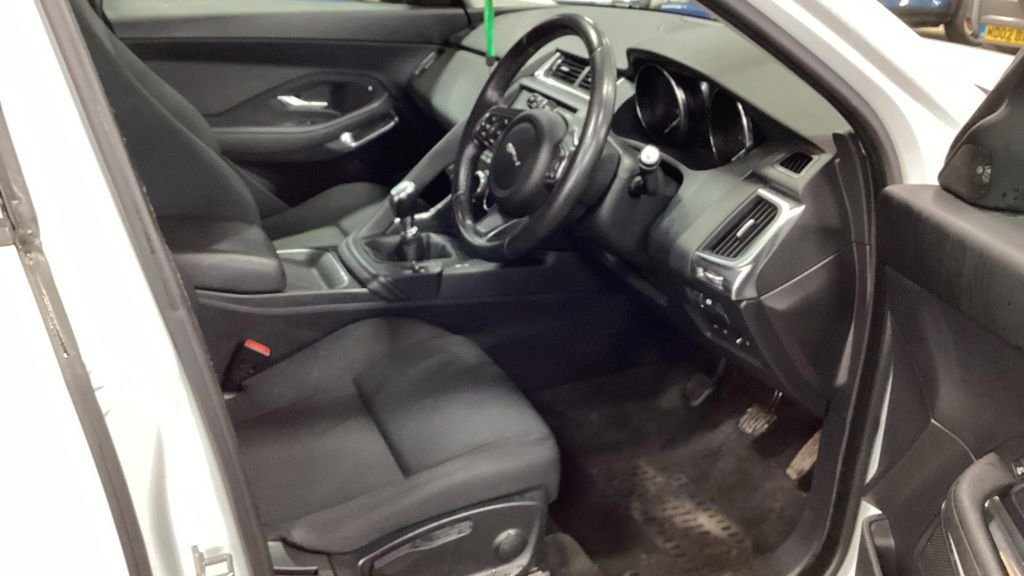 Used Jaguar E-Pace 2019 for sale - 77563752: Photo 9