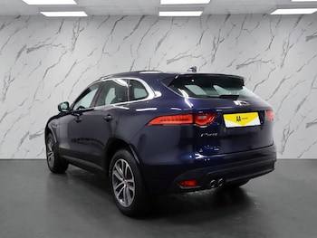 Used Jaguar F-Pace 2018 for sale - 77521386: Photo