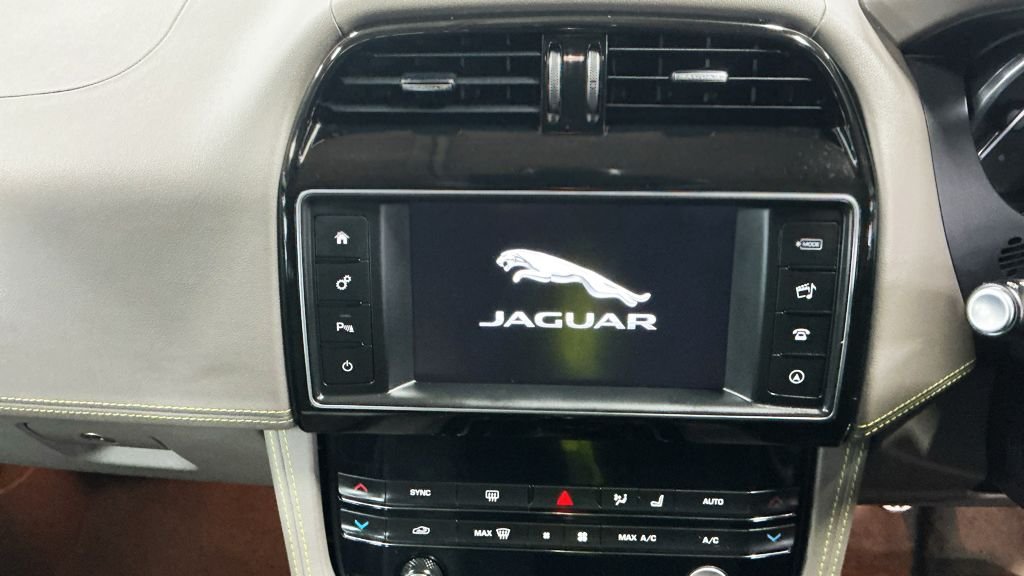 Used Jaguar F-Pace 2018 for sale - 77521386: Photo 7