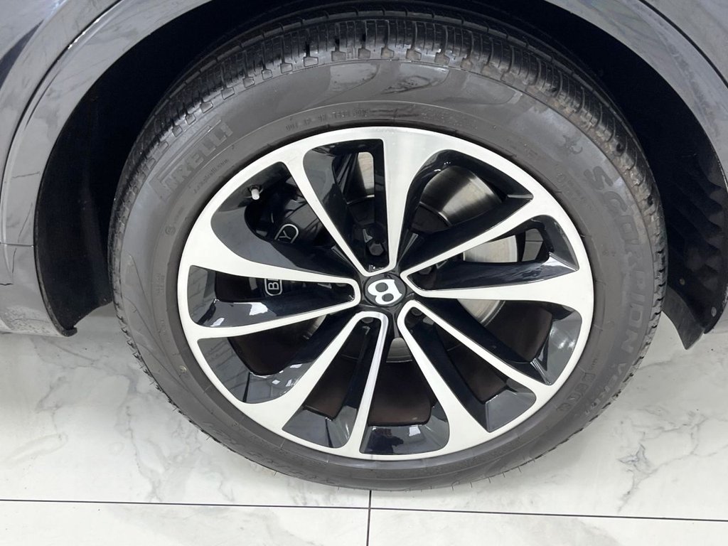 Used Bentley Bentayga 2018 for sale - 76118968: Photo 15
