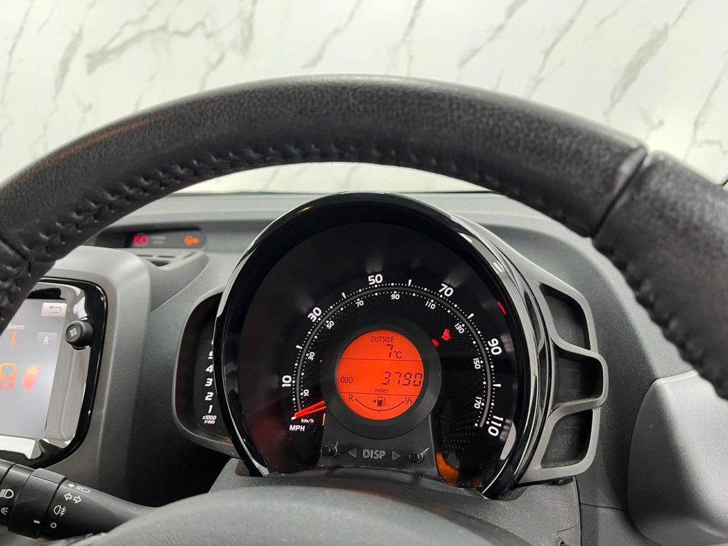 Used Toyota AYGO 2021 for sale - 76820985: Photo 21