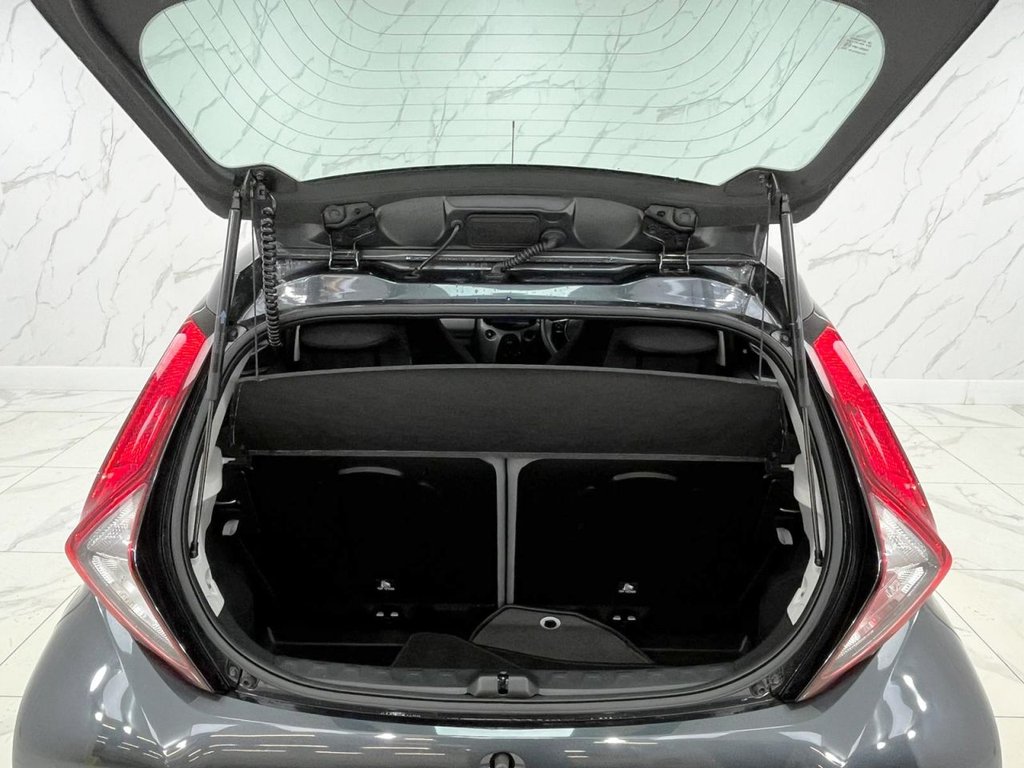 Used Toyota AYGO 2021 for sale - 76820985: Photo 28