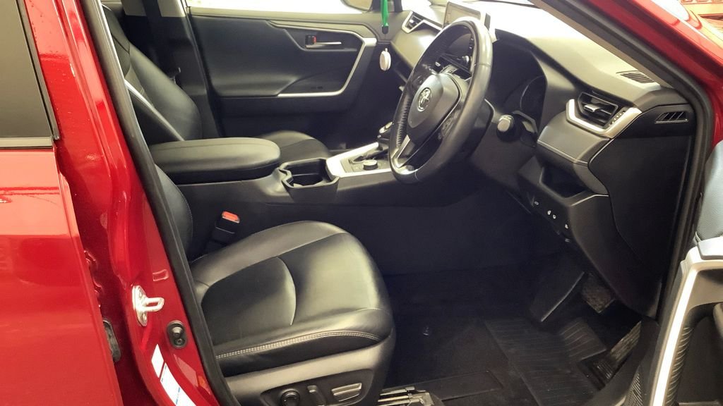 Used Toyota RAV4 2019 for sale - 78002937: Photo 10