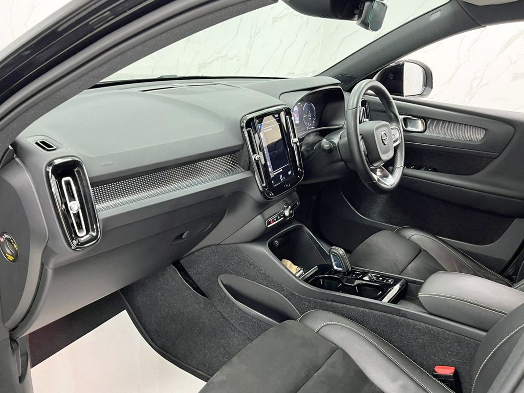 Used Volvo XC40 2021 for sale - 76496859: Photo 17