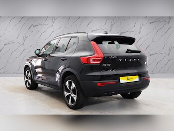 Used Volvo XC40 2021 for sale - 76496859: Photo