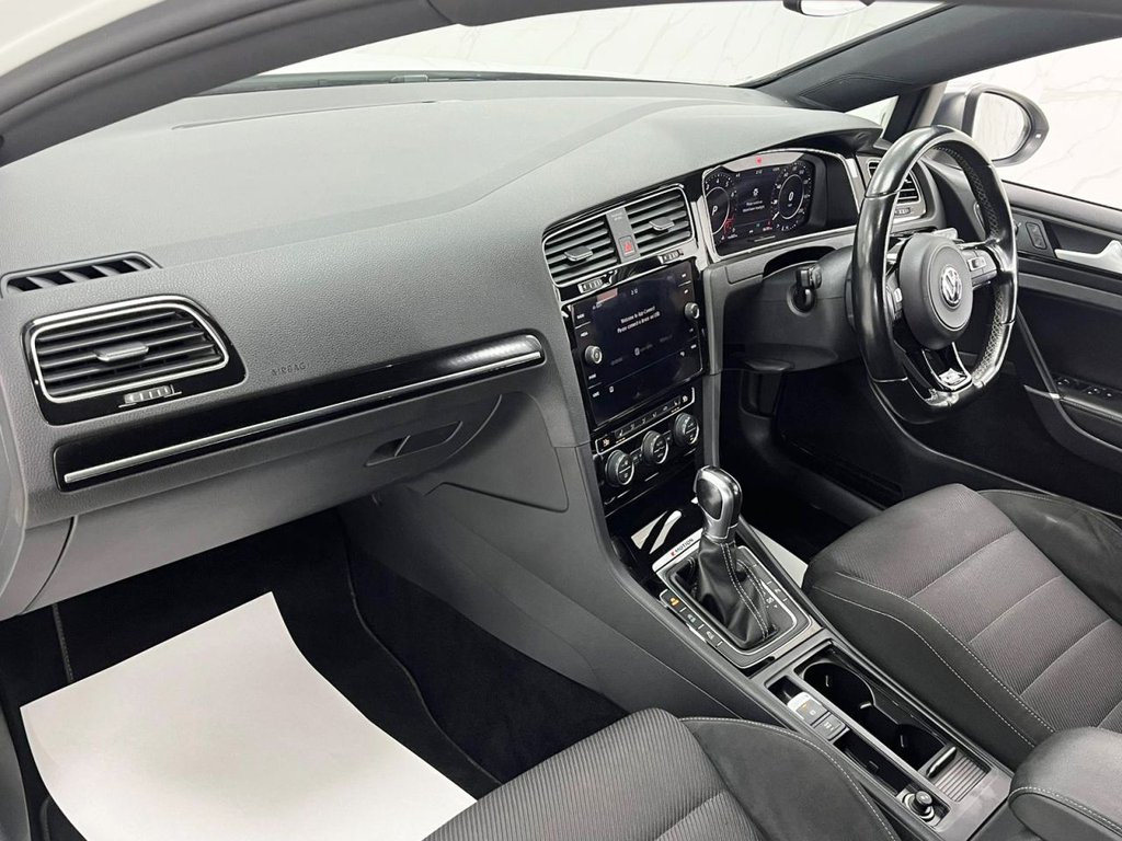 Used Volkswagen Golf 2018 for sale - 76470367: Photo 17