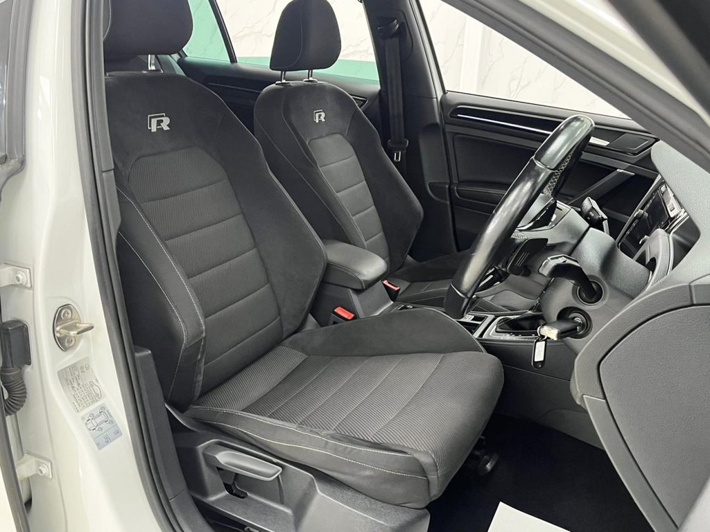 Used Volkswagen Golf 2018 for sale - 76470367: Photo 30