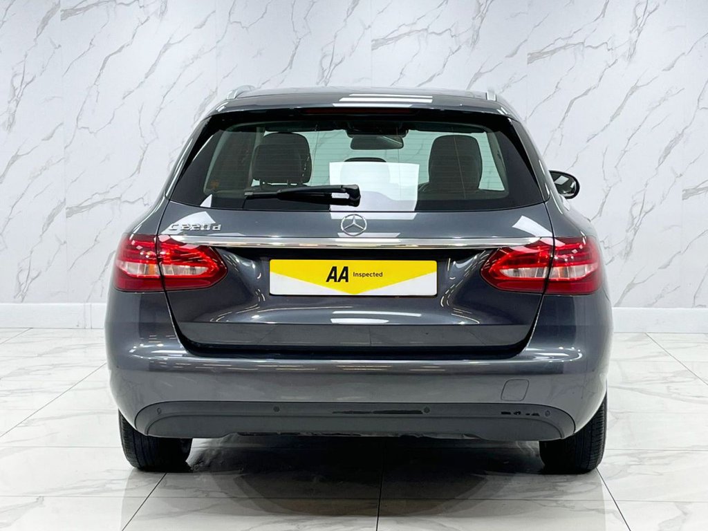 Used Mercedes-Benz C Class 2015 for sale - 77313218: Photo 10