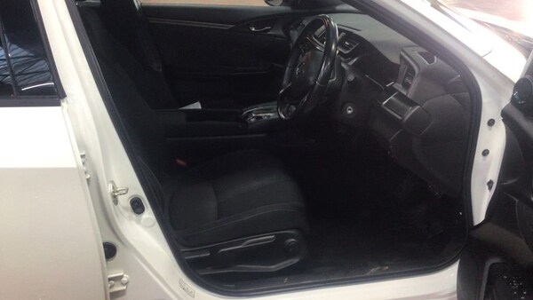 Used Honda Civic 2018 for sale - 76223764: Photo 9