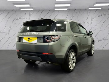 Used Land Rover Discovery Sport 2018 for sale - 77369752: Photo
