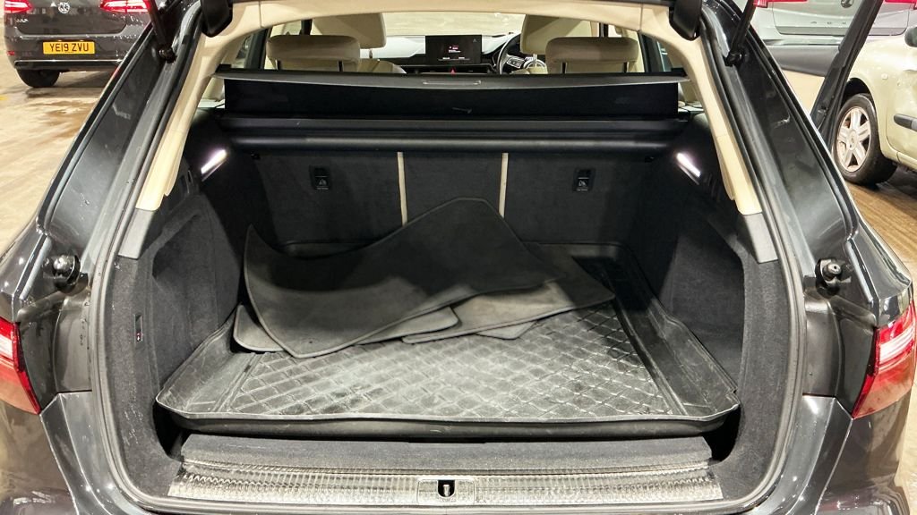 Used Audi A4 2023 for sale - 78008800: Photo 11