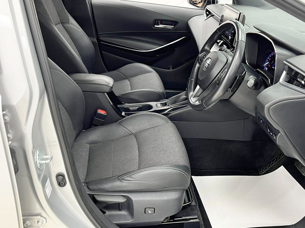 Used Toyota Corolla 2020 for sale - 76496882: Photo 30