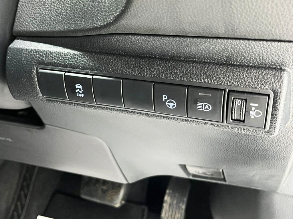 Used Toyota Corolla 2020 for sale - 76496882: Photo 31