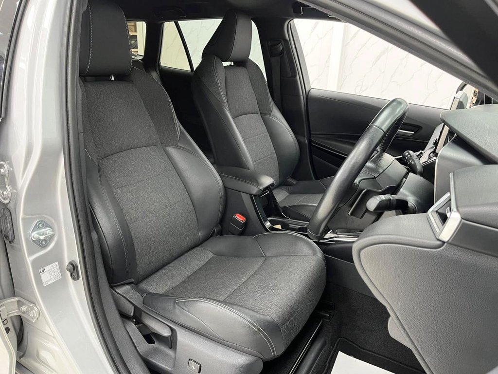 Used Toyota Corolla 2020 for sale - 76496882: Photo 32