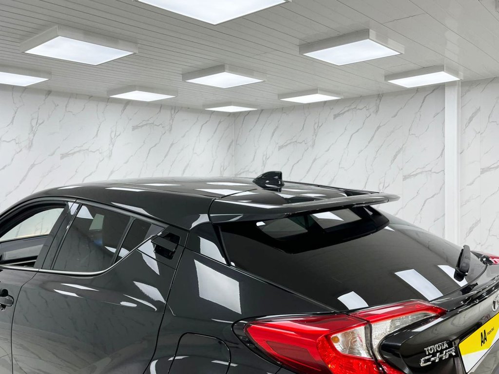 Used Toyota C-HR 2017 for sale - 77703499: Photo 12