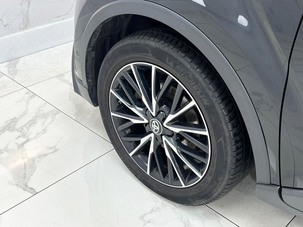 Used Toyota C-HR 2017 for sale - 77703499: Photo 13