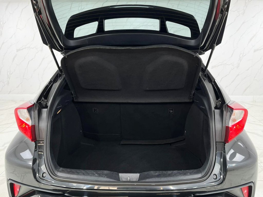 Used Toyota C-HR 2017 for sale - 77703499: Photo 38