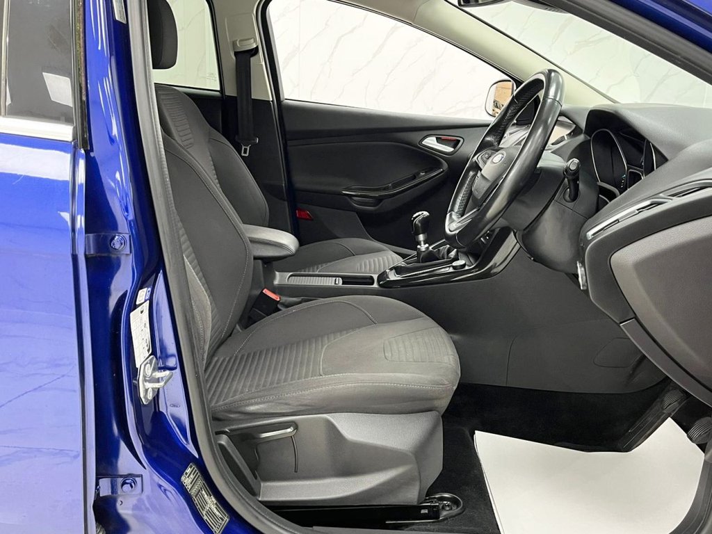 Used Ford Focus 2014 for sale - 76941573: Photo 24