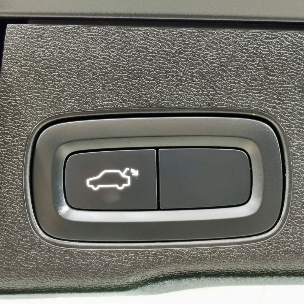 Used Volvo XC60 2020 for sale - 78029946: Photo 40