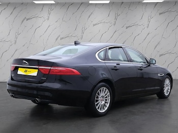 Used Jaguar XF 2018 for sale - 77227032: Photo